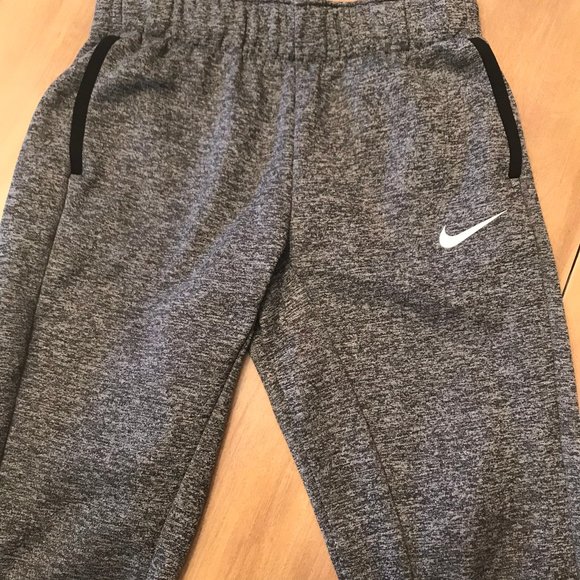 Nike Kid's Legging Gray Sweatpants Size Medium - Picture 2 of 7